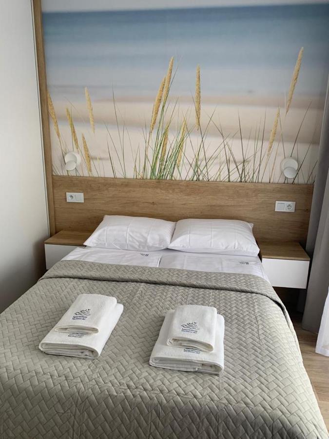 Apartament Nadmorski Z Basenem Klifowa Rewal Extérieur photo