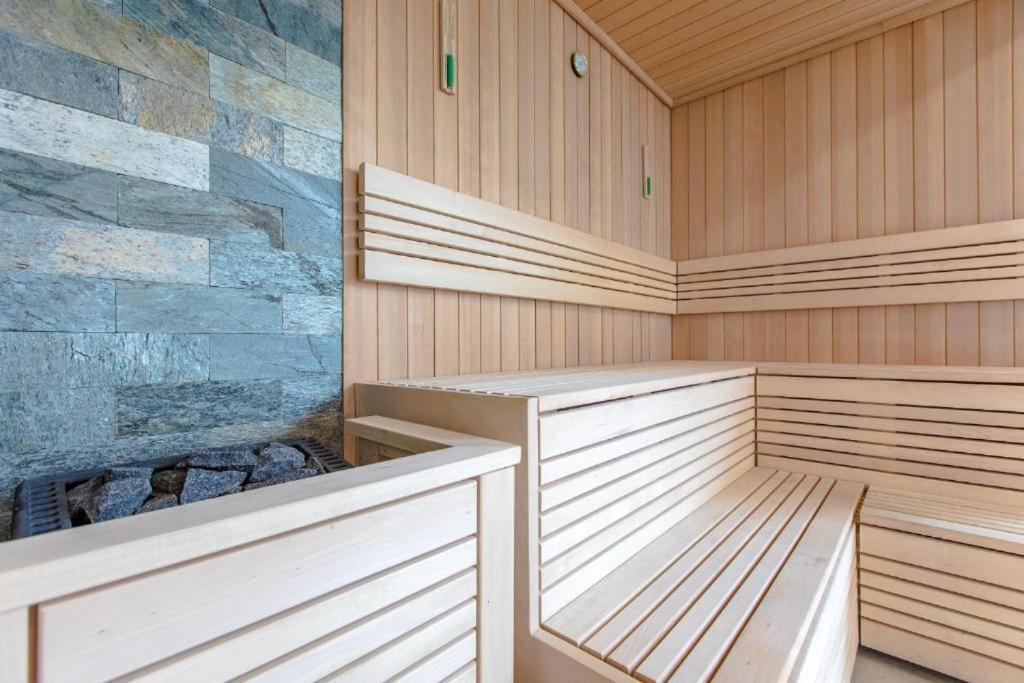 Apartament Nadmorski Z Basenem Klifowa Rewal Extérieur photo